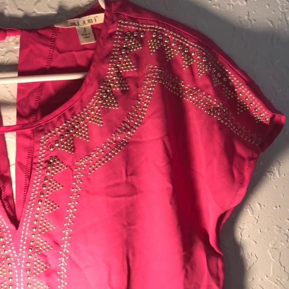 Pink top with a gold studded design ✨💕👚😃 - Picture 3 of 3